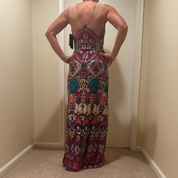 Basix black label maxi gown size 2 NWT peacock colors - Picture 9 of 10